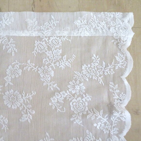 Elegant White Floral Lace Curtain Panels 58"W x 96"L Scalloped Edges Set of 2 - Picture 4 of 6